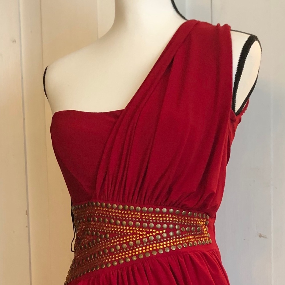 Red one shoulder mini dress with gold detailing - Picture 2 of 6